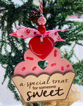 Cupcake - Valentines Valentine’s Day - Money or Gift Card Holder - Wooden Ornament