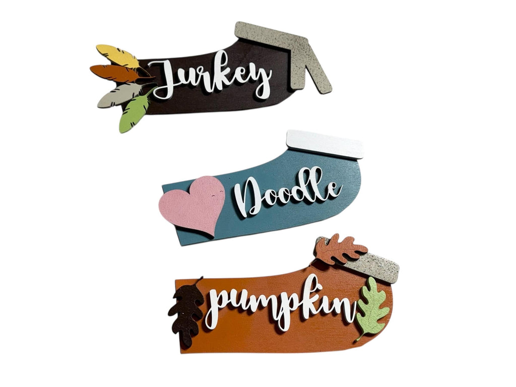 Hello Doodle - Interchangeable Holidays Seasons - Large Round Wooden Shiplap Door Hanger / Wreath/Sign - Gift Mom