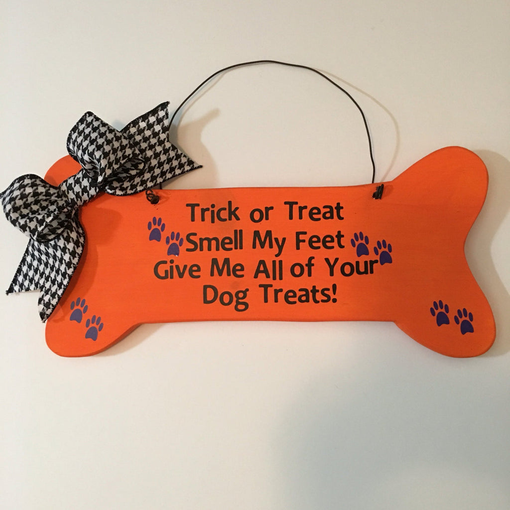 Orange Bone Shaped Halloween Truck or Treat Smell My Feet Decorative Wall Sign /Door Sign
